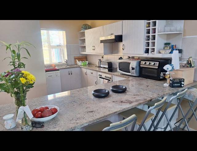 4 BEDROOM HOUSE FOR SALE IN PINNACLE POINT GOLF ESTATE